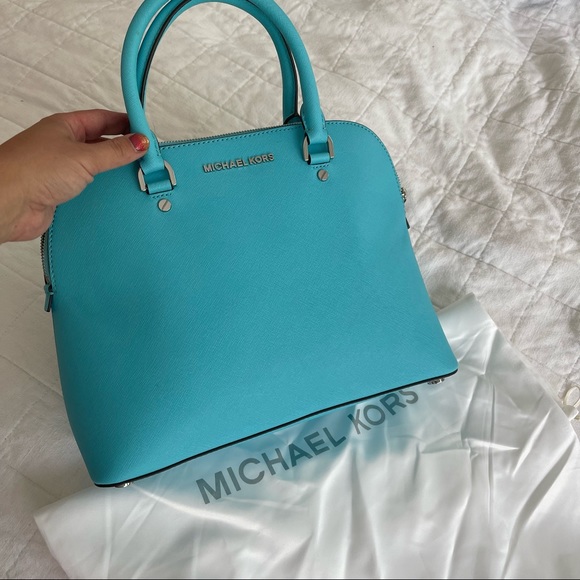 Michael Kors Cindy Handbag